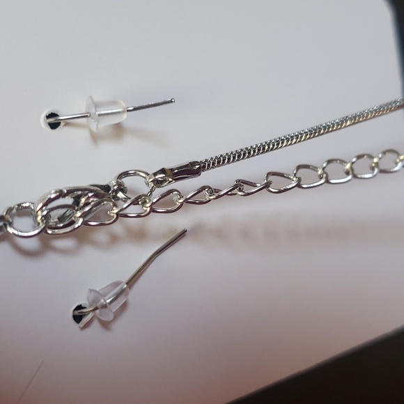 Moon necklace long chain with matching earrings - Picture 5 of 6